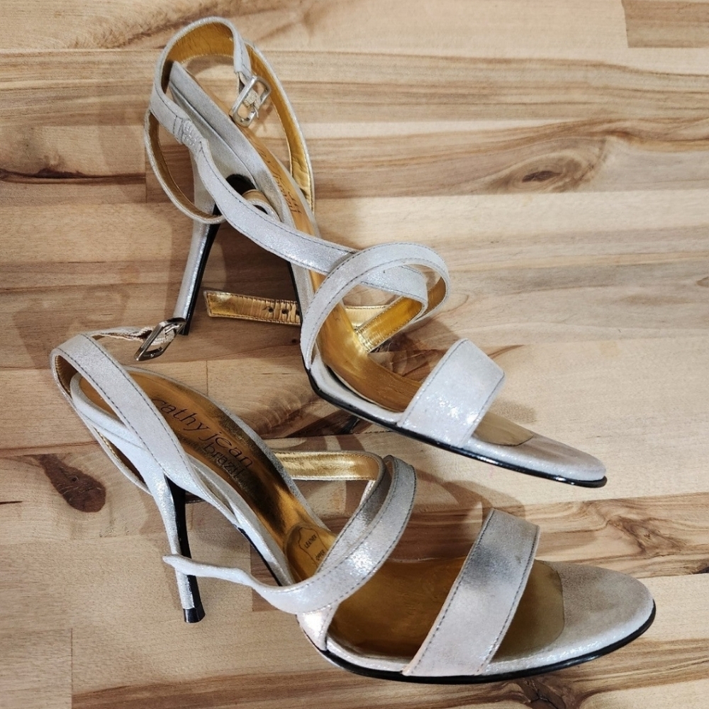 Cathy jean strappy silver metallic high heels size 8